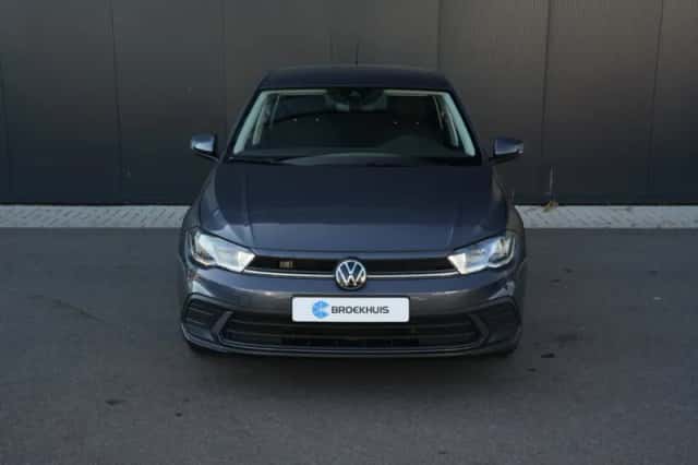 Volkswagen Polo (2023) thumbnail 2