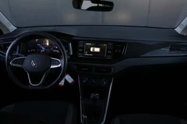 Volkswagen Polo (2023) thumbnail 4