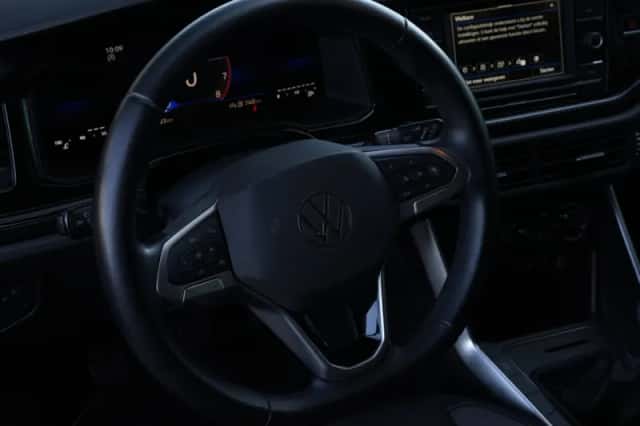 Volkswagen Polo (2023) thumbnail 5