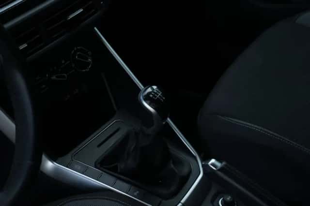 Volkswagen Polo (2023) thumbnail 6