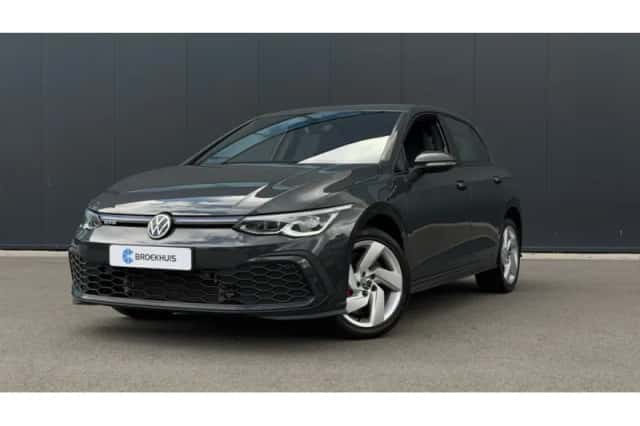 Volkswagen Golf (2022) thumbnail 1