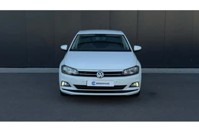 Volkswagen Polo (2018) thumbnail 2