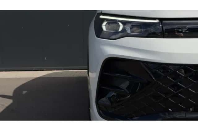 Volkswagen Tiguan (2026) thumbnail 3