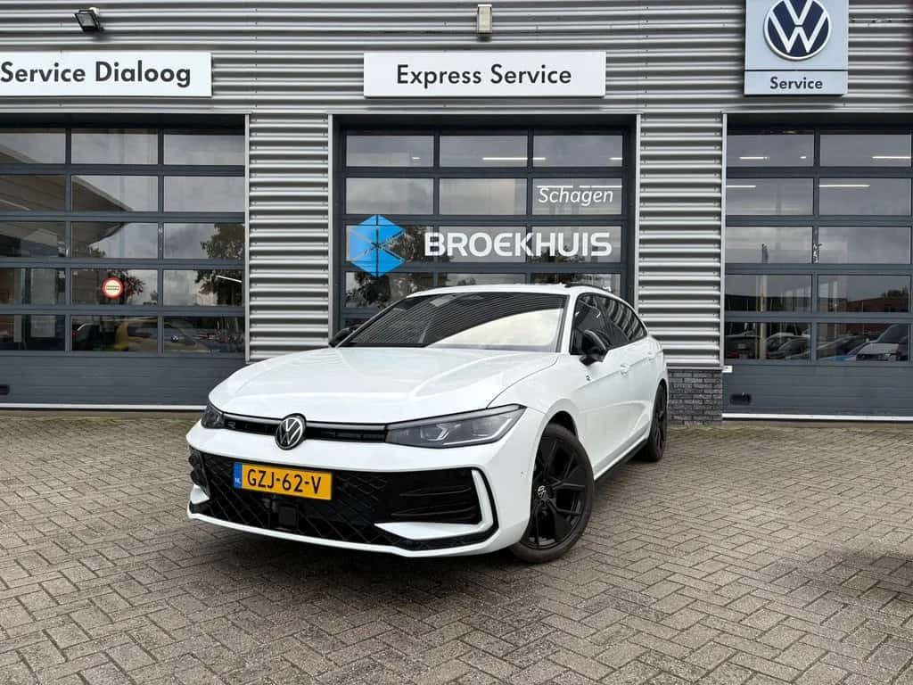 Volkswagen Passat (2025) — foto 1