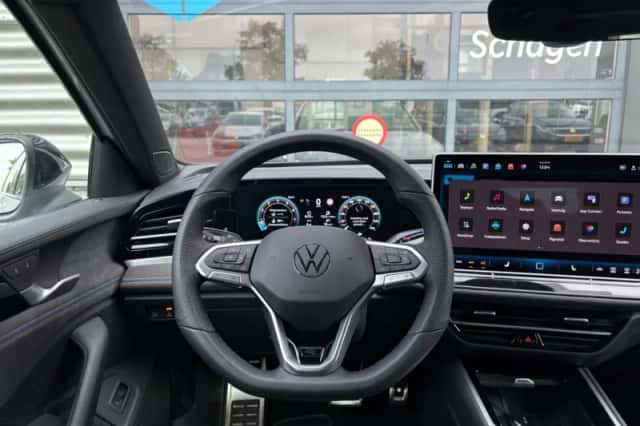 Volkswagen Passat (2025) thumbnail 20