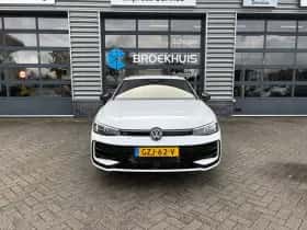 Volkswagen Passat (2025) thumbnail 5