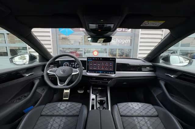 Volkswagen Passat (2025) thumbnail 46