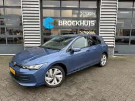 Volkswagen Golf (2025) thumbnail 1
