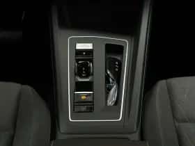 Volkswagen Golf (2025) thumbnail 15