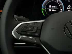 Volkswagen Golf (2025) thumbnail 18