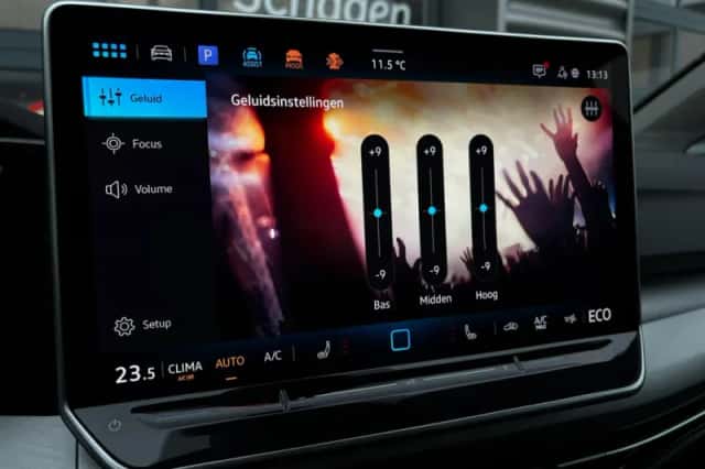 Volkswagen Golf (2025) thumbnail 36