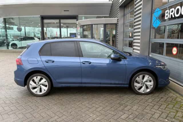 Volkswagen Golf (2025) thumbnail 7
