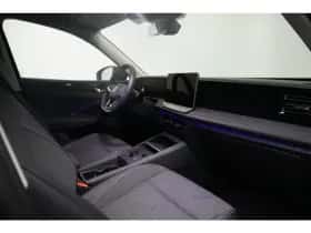 Volkswagen Tiguan (2025) thumbnail 12