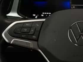 Volkswagen T-Roc (2023) thumbnail 14