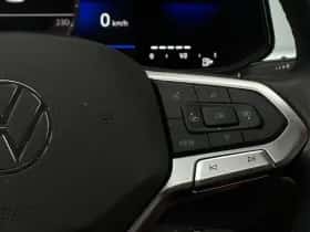 Volkswagen T-Roc (2023) thumbnail 15