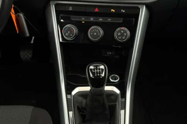 Volkswagen T-Roc (2023) thumbnail 20