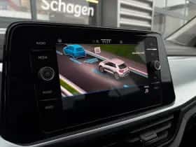 Volkswagen T-Roc (2023) thumbnail 24