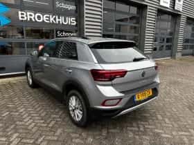 Volkswagen T-Roc (2023) thumbnail 9