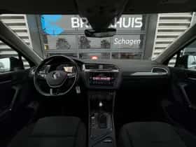 Volkswagen Tiguan (2018) thumbnail 17