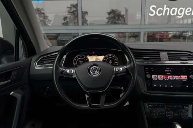 Volkswagen Tiguan (2018) thumbnail 18