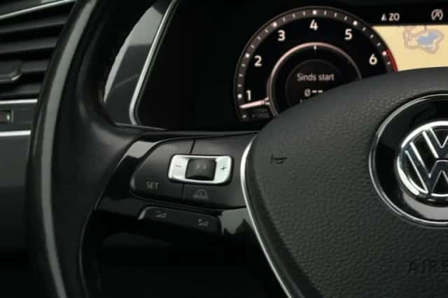 Volkswagen Tiguan (2018) thumbnail 19