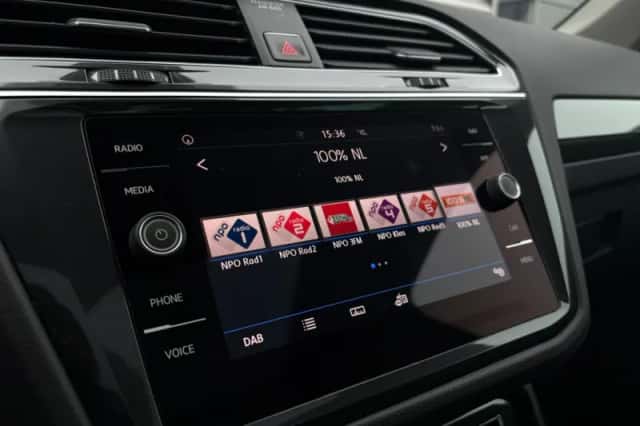 Volkswagen Tiguan (2018) thumbnail 28