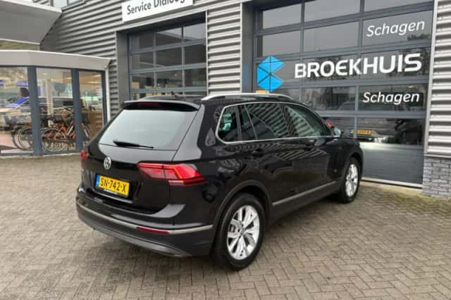 Volkswagen Tiguan (2018) thumbnail 7