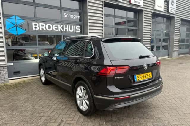 Volkswagen Tiguan (2018) thumbnail 8