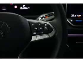 Volkswagen Tiguan (2025) thumbnail 16