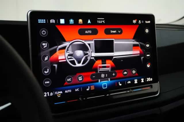 Volkswagen Tiguan (2025) thumbnail 28