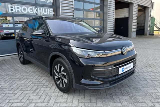 Volkswagen Tiguan (2025) thumbnail 4