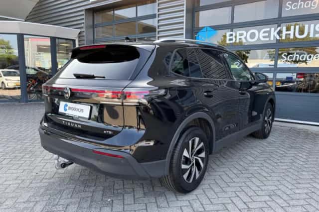 Volkswagen Tiguan (2025) thumbnail 7