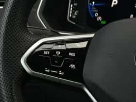 Volkswagen Tiguan (2023) thumbnail 18