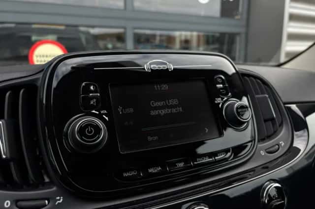Fiat 500 (2020) thumbnail 23