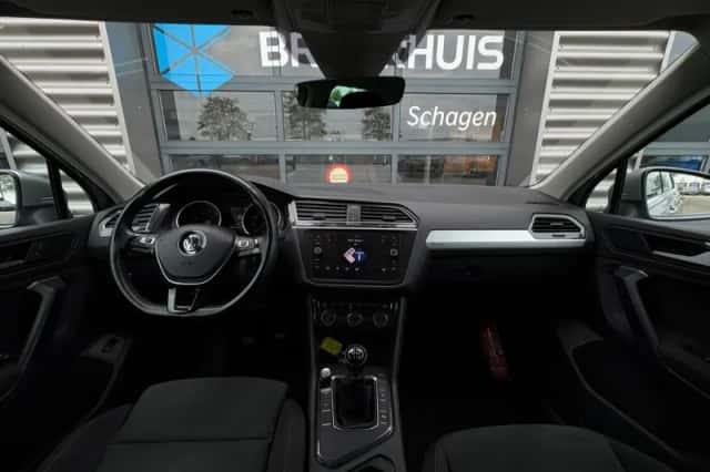 Volkswagen Tiguan (2019) thumbnail 11