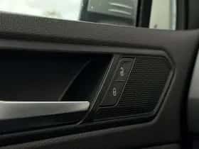 Volkswagen Tiguan (2019) thumbnail 21