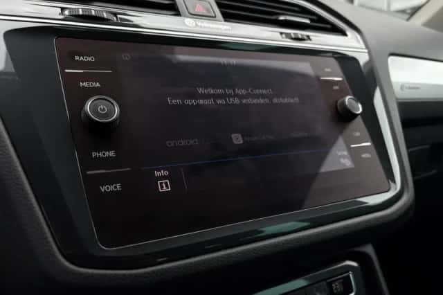 Volkswagen Tiguan (2019) thumbnail 30
