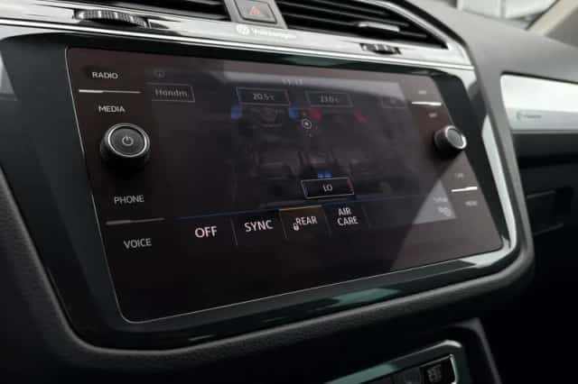 Volkswagen Tiguan (2019) thumbnail 31