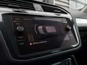 Volkswagen Tiguan (2019) thumbnail 32