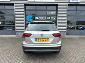 Volkswagen Tiguan (2019) thumbnail 8