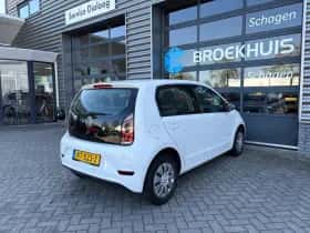 Volkswagen Up! (2017) thumbnail 7