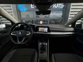Volkswagen Golf (2022) thumbnail 11