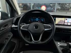 Volkswagen Golf (2022) thumbnail 12