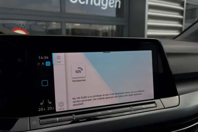 Volkswagen Golf (2022) thumbnail 27