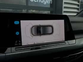 Volkswagen Golf (2022) thumbnail 36