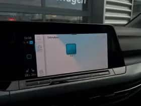 Volkswagen Golf (2022) thumbnail 38