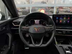 CUPRA Leon (2024) thumbnail 11