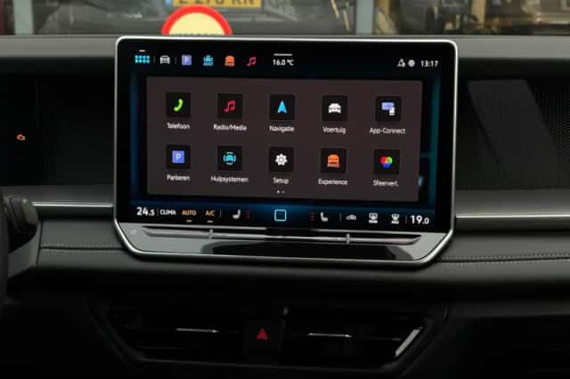 Volkswagen Tayron (2025) thumbnail 13