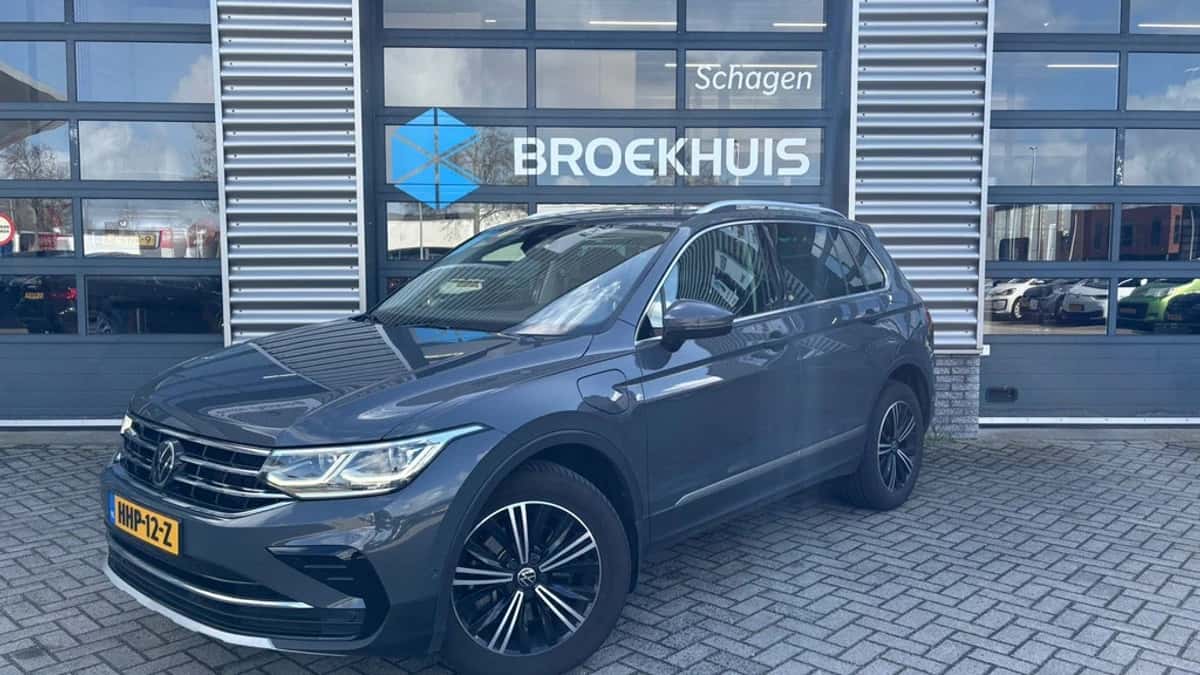 Volkswagen Tiguan (2022) — foto 1