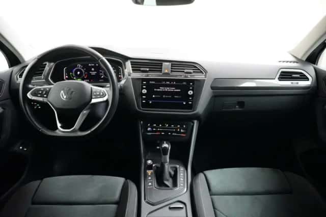 Volkswagen Tiguan (2022) thumbnail 13